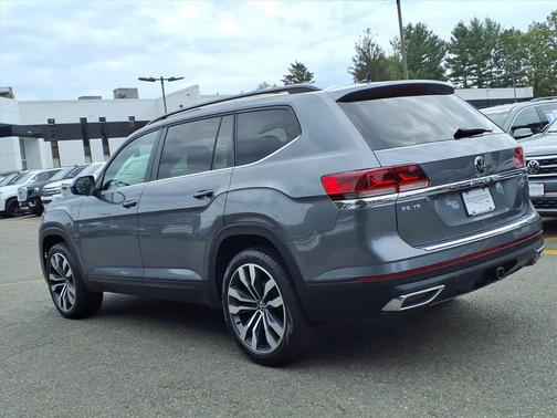 2022 Volkswagen Atlas 3.6L SE w/Technology