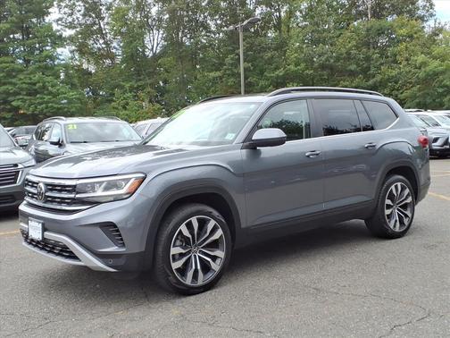 2022 Volkswagen Atlas 3.6L SE w/Technology