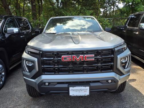 2025 GMC Canyon Elevation
