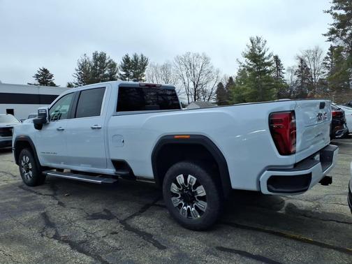 Glacier White Tricoat 2026 GMC Sierra 3500 Denali