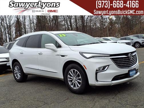 2023 Buick Enclave Essence AWD