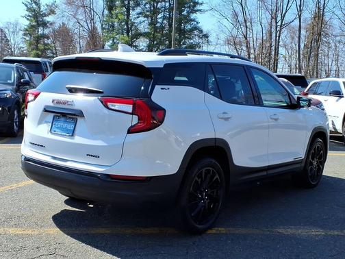 Summit White 2023 GMC Terrain SLT