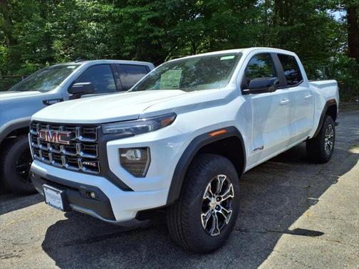 2025 GMC Canyon Base