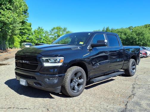 Diamond Black Crystal Pearlcoat 2019 RAM 1500 Big Horn
