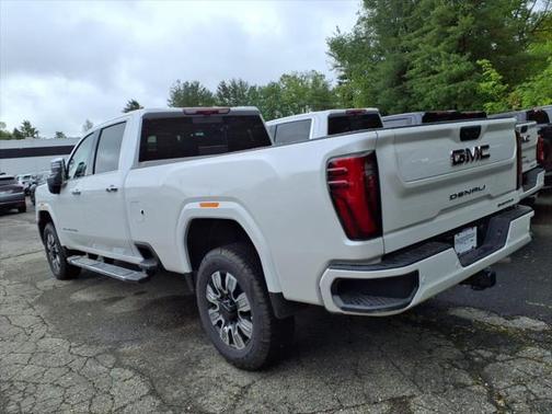 2025 GMC Sierra 3500 Denali