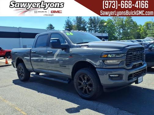Ceramic Gray Clearcoat 2026 RAM 2500 Big Horn Crew Cab 4x4 6'4' Box