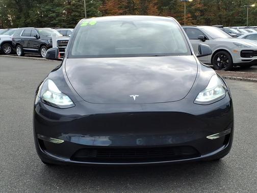2024 Tesla Model Y Long Range Dual Motor All-Wheel Drive