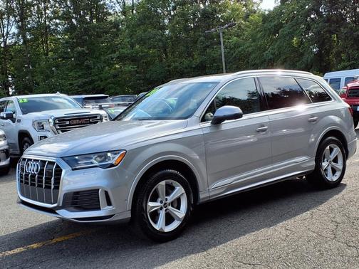 2021 Audi Q7 45 Premium Plus