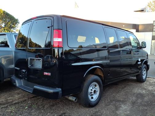 Onyx Black 2026 GMC Savana 2500 2500 Regular Wheelbase, LS, RWD