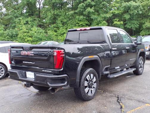 Onyx Black 2024 GMC Sierra 2500 Denali