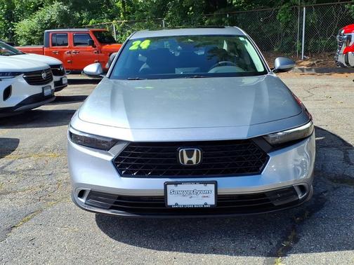 Solar Silver Metallic 2024 Honda Accord EX
