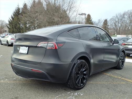 2022 Tesla Model Y Long Range Dual Motor All-Wheel Drive