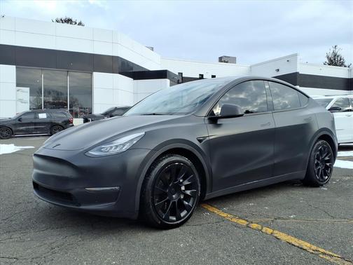 2022 Tesla Model Y Long Range Dual Motor All-Wheel Drive