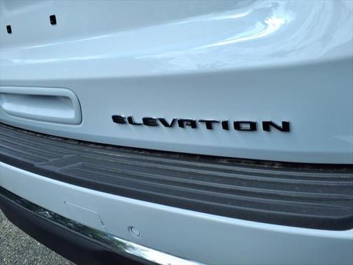 2025 GMC Yukon XL 4WD Elevation