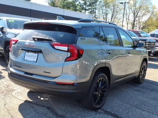 Sterling Metallic 2024 GMC Terrain SLE