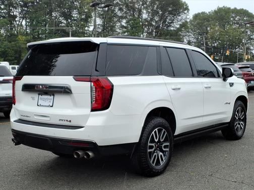 2022 GMC Yukon 4WD AT4