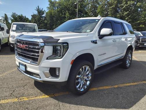 2022 GMC Yukon SLT