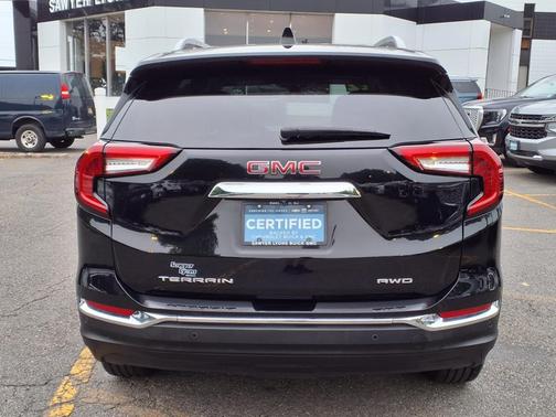 2022 GMC Terrain SLT