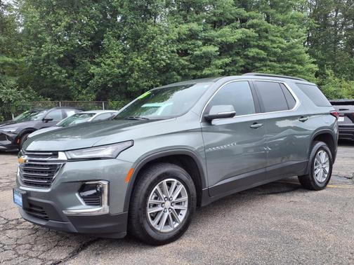 2023 Chevrolet Traverse LT Leather