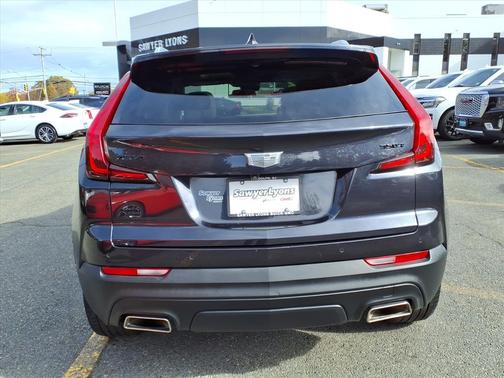 2022 Cadillac XT4 Luxury