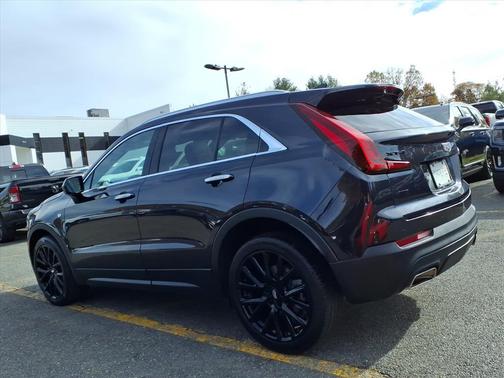 2022 Cadillac XT4 Luxury