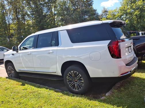 2025 GMC Yukon XL 4WD Elevation