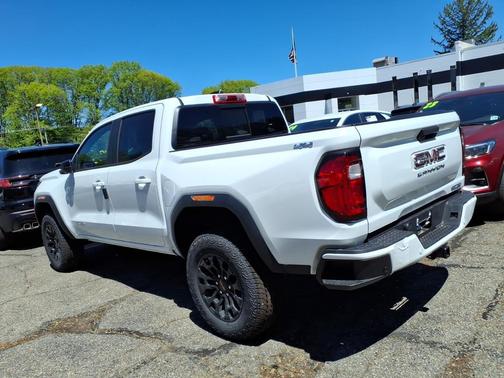 Summit White 2026 GMC Canyon Elevation