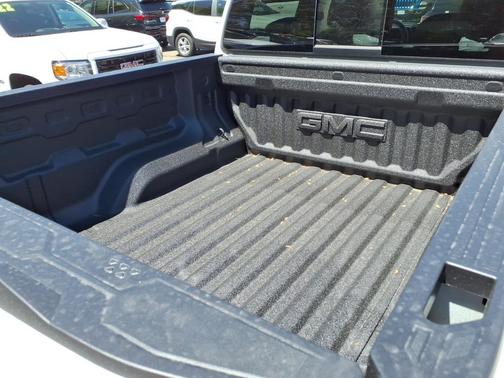 Summit White 2026 GMC Canyon Elevation