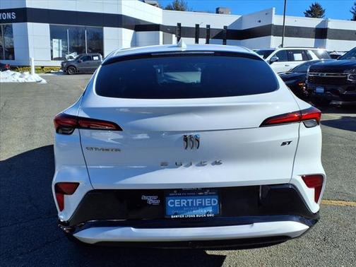 Summit White 2024 Buick Envista Sport Touring FWD