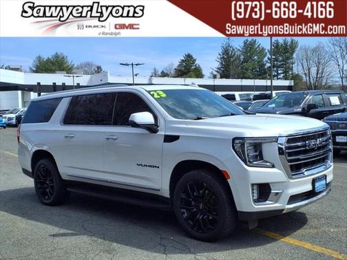 2023 GMC Yukon XL SLT