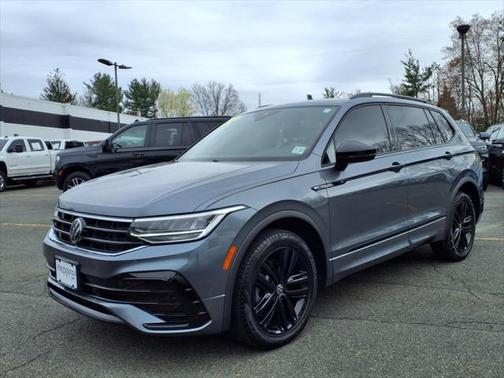 2022 Volkswagen Tiguan 2.0T SE R-Line Black 4MOTION