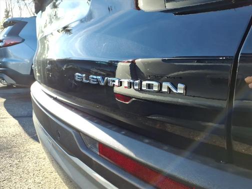 2026 GMC Acadia Elevation AWD