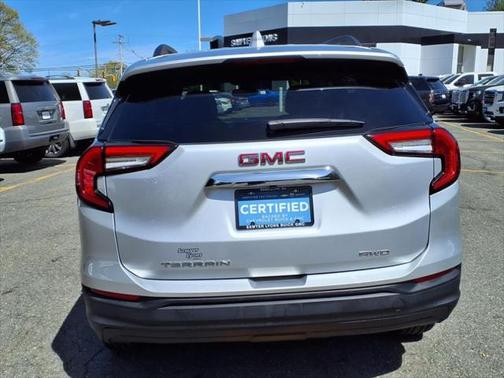 2022 GMC Terrain SLE