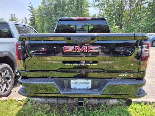 2025 GMC Sierra 2500 AT4