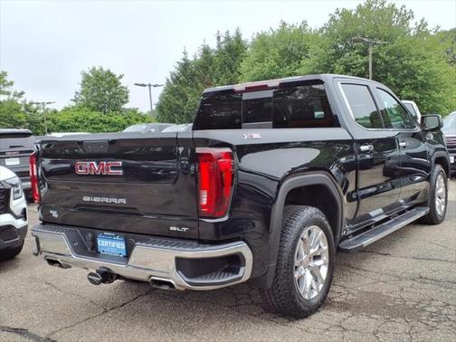 2022 GMC Sierra 1500 SLT