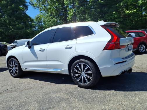 Ice White 2021 Volvo XC60 T5 Inscription