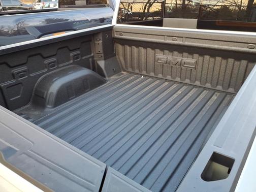 Glacier White Tricoat 2026 GMC Sierra 1500 Denali