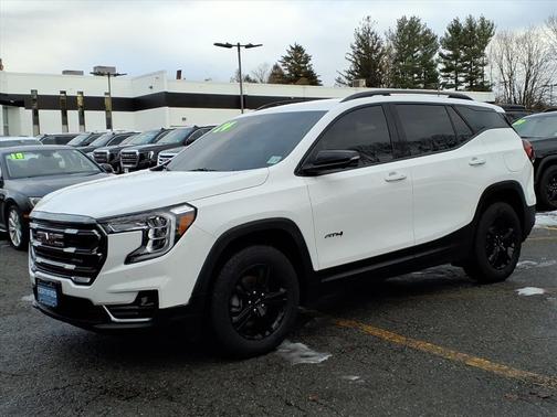 2024 GMC Terrain AWD AT4