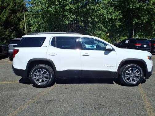 2022 GMC Acadia AWD SLE