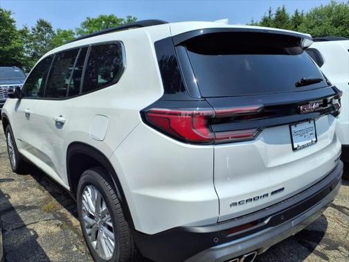 2025 GMC Acadia AWD Elevation