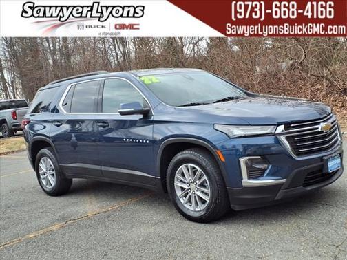 2022 Chevrolet Traverse LT Cloth