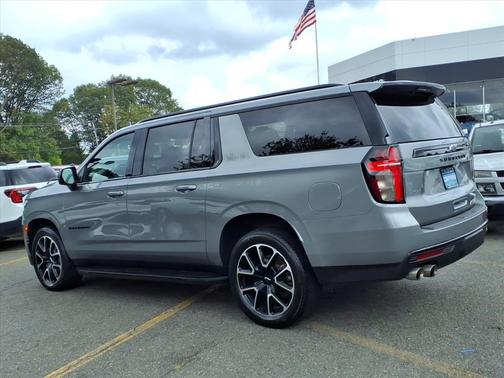 2023 Chevrolet Suburban RST