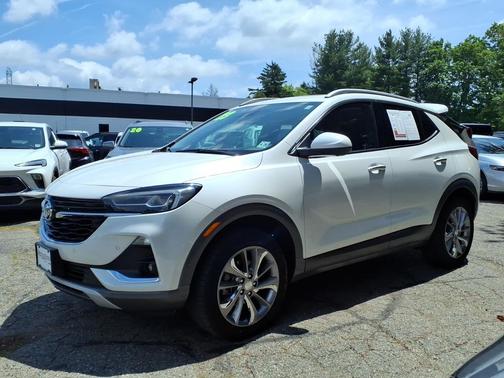 White Frost Tricoat 2023 Buick Encore GX Essence