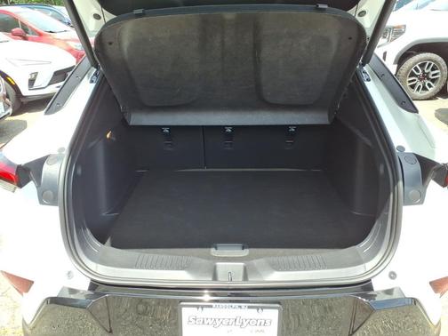 Summit White 2025 Buick Envista Sport Touring FWD