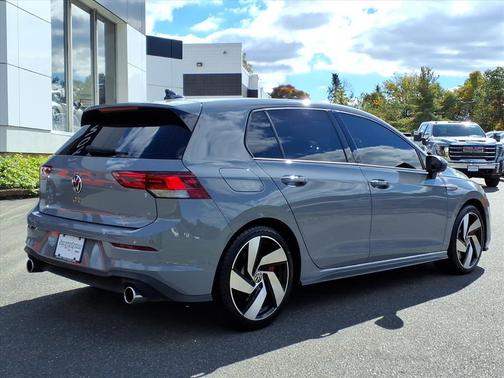 2024 Volkswagen Golf GTI 2.0T SE DSG