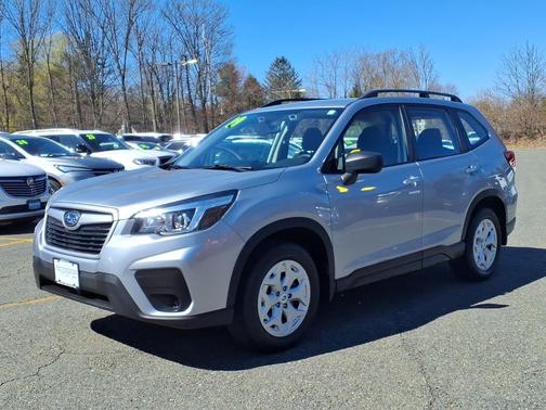 Ice Silver Metallic 2019 Subaru Forester Base