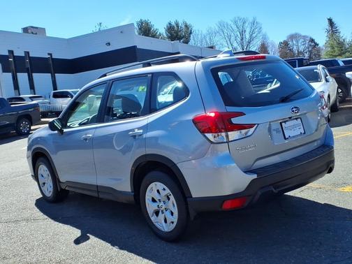 Ice Silver Metallic 2019 Subaru Forester Base