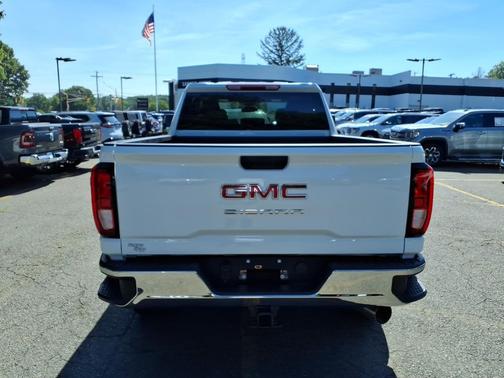 Summit White 2026 GMC Sierra 2500 Pro