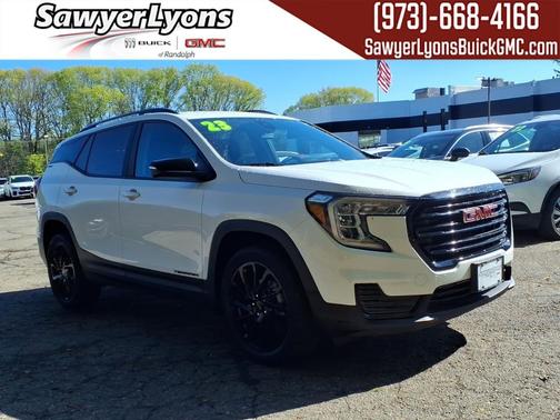 Summit White 2023 GMC Terrain SLE