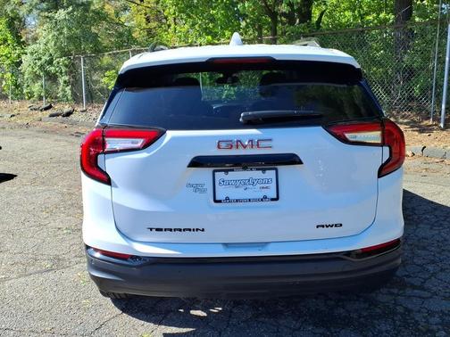 Summit White 2023 GMC Terrain SLE